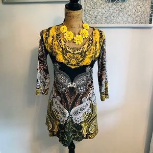 Eva Varro 3/4 sleeve tunic
